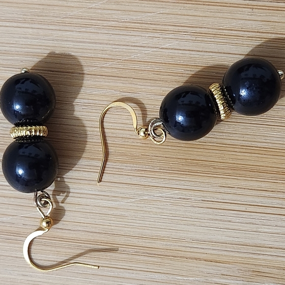 Hand Crafted Elegant Black and Gold Earrings Beaded Pierced - Picture 3 of 7